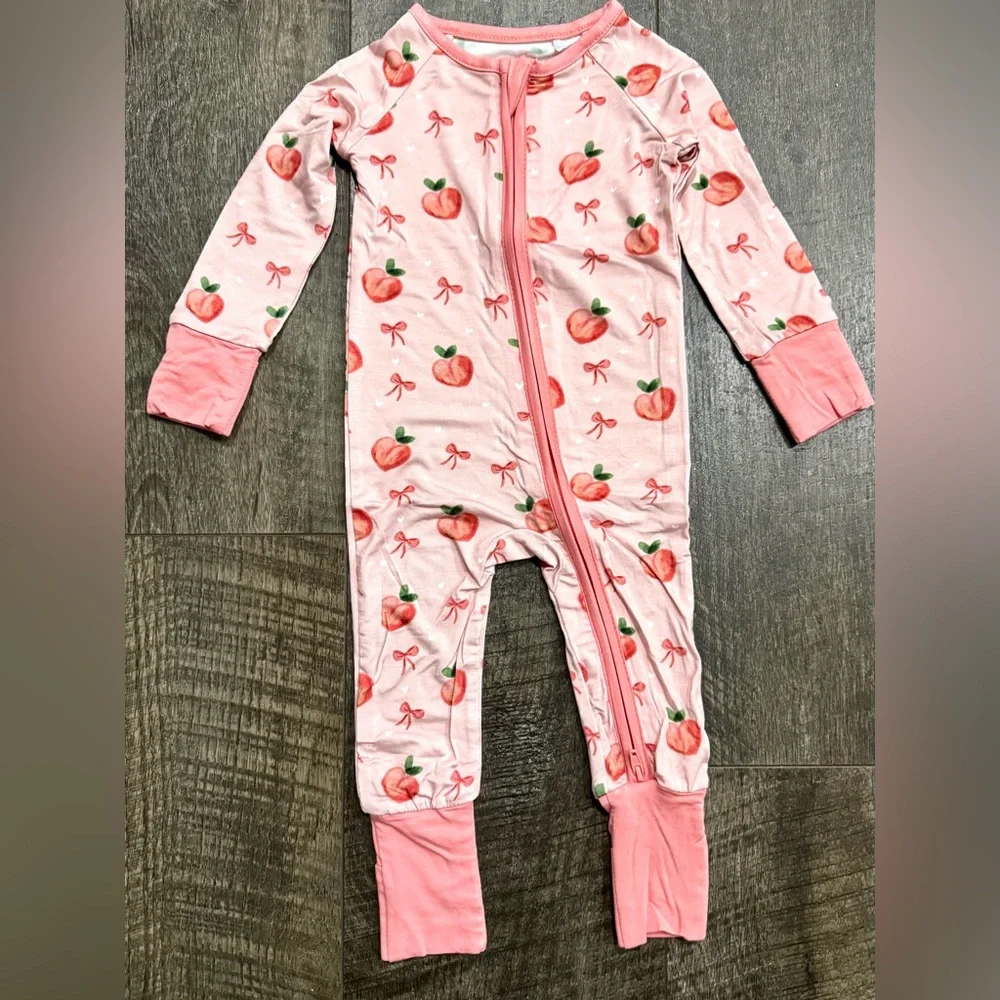 Baby Girl Bamboo Zipper Sleeper Pajamas trendy peach and bow print 6-12m